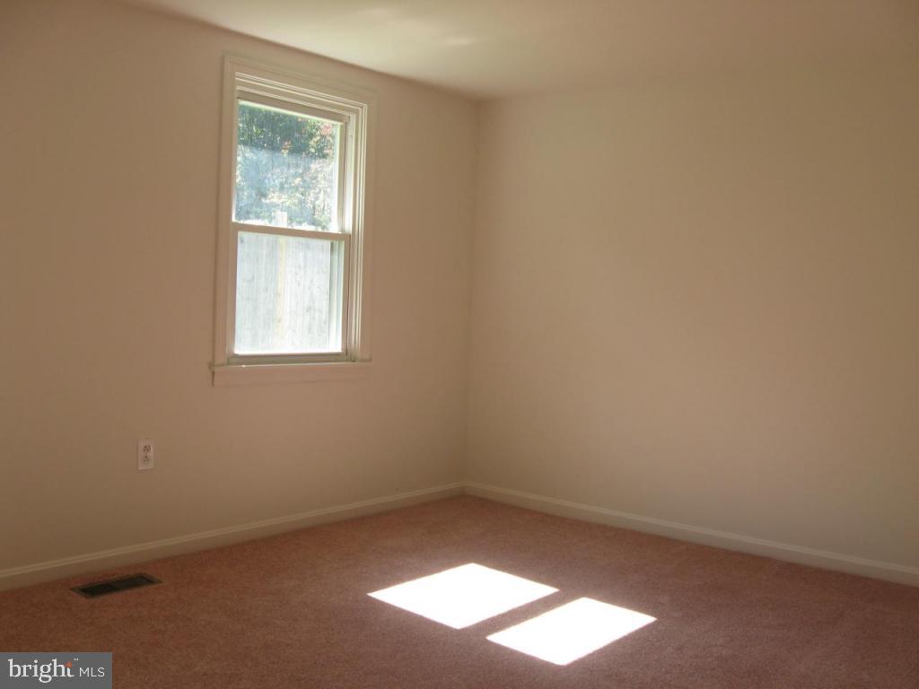 790 Raintree Road Columbia, PA 17512 - Photo 8 of 15 Gallery Image 8