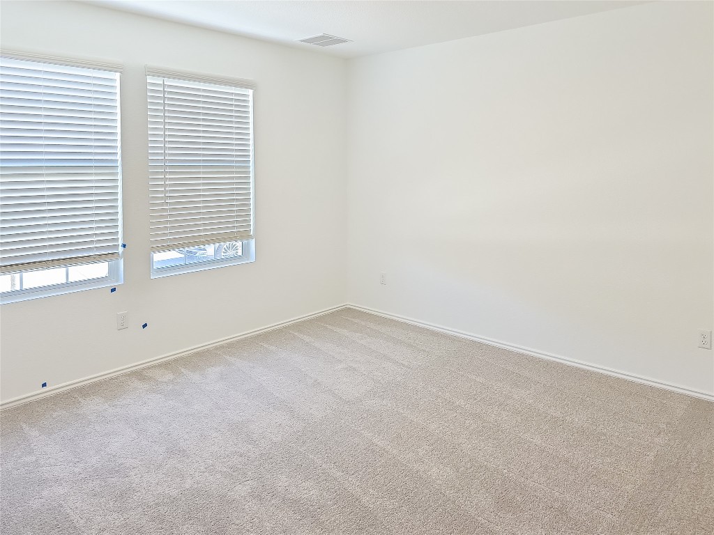 1117 Nesting Bird Drive Georgetown, TX 78628 - Photo 7 of 20 an empty room with a window