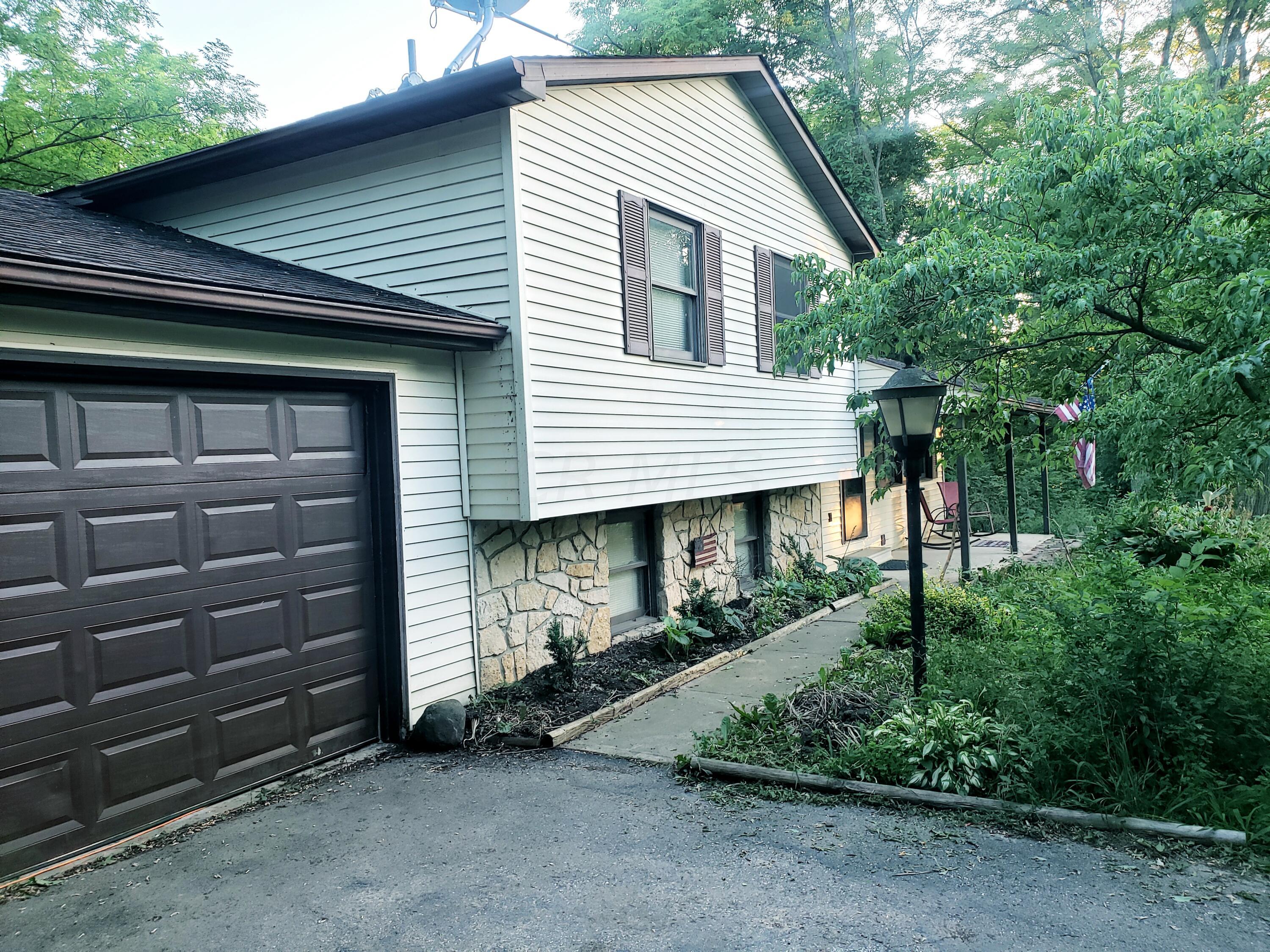 3071 Van Fossen Road Utica, OH 43080 - Photo 5 of 53 Front