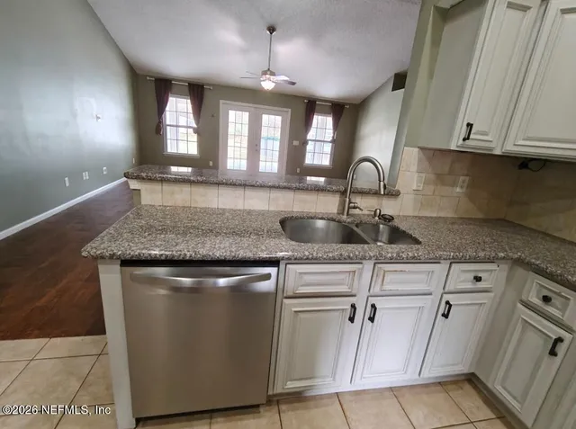 $2,450 | 4076 Everett Avenue, Middleburg, FL 32068