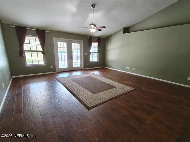 $2,450 | 4076 Everett Avenue, Middleburg, FL 32068