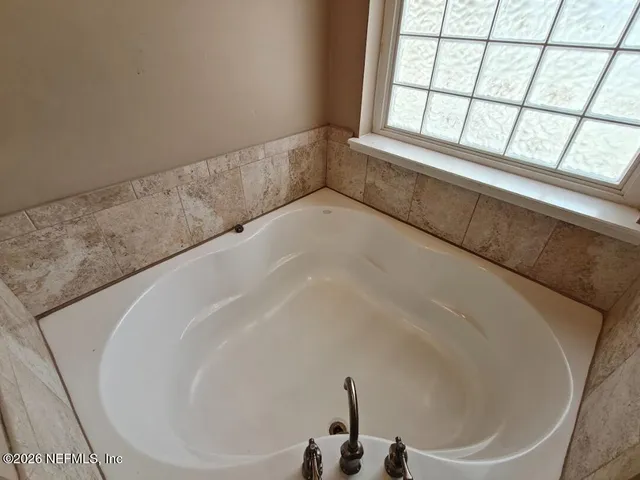 $2,450 | 4076 Everett Avenue, Middleburg, FL 32068