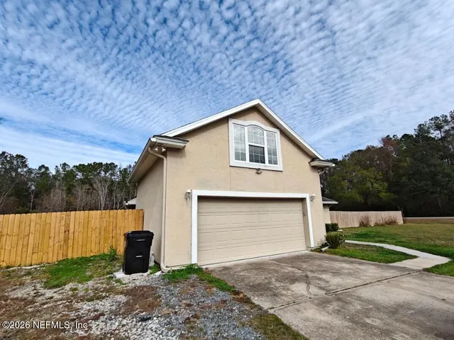 $2,450 | 4076 Everett Avenue, Middleburg, FL 32068