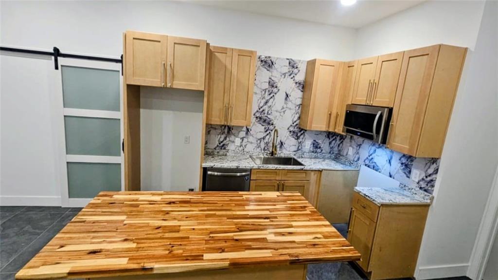 10505 Ash Rill Drive Alpharetta, GA 30022 - Photo 4 of 57