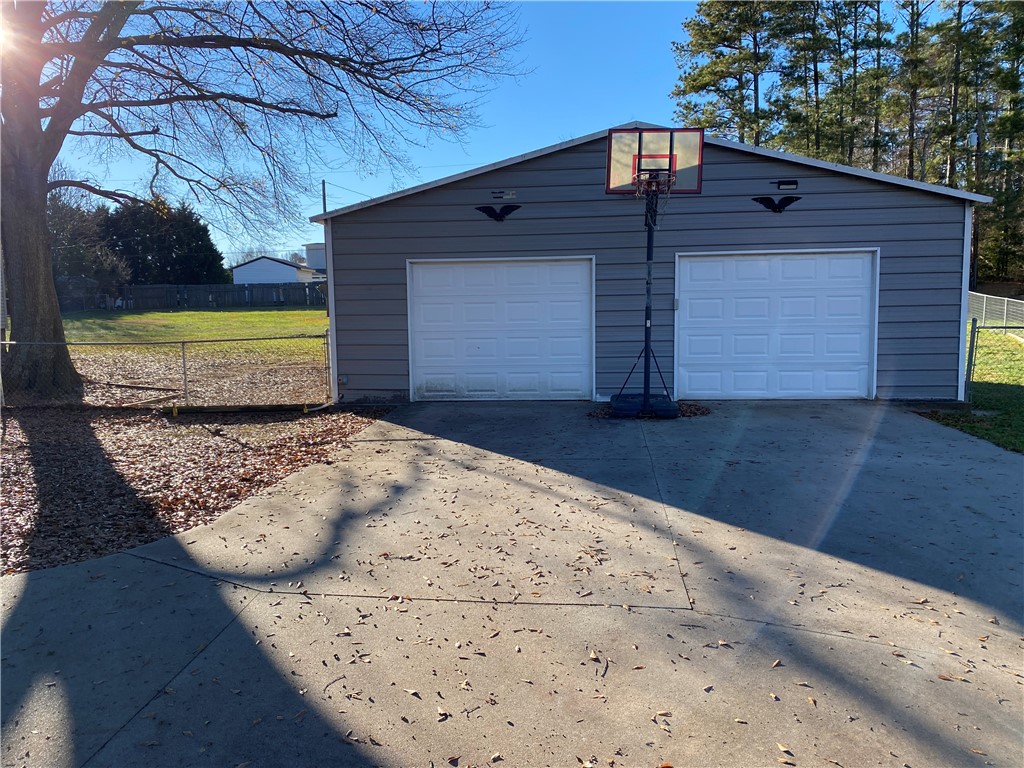 207 Randall Road Easley, SC 29642 - Photo 25 of 26 Gallery Image 25
