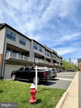 $4,500 | 22341 TrailView Crossing Terrace, Ashburn, VA 20148
