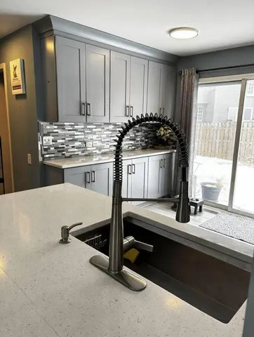 $295,000 | 1906 Ozark Parkway, Algonquin, IL 60102