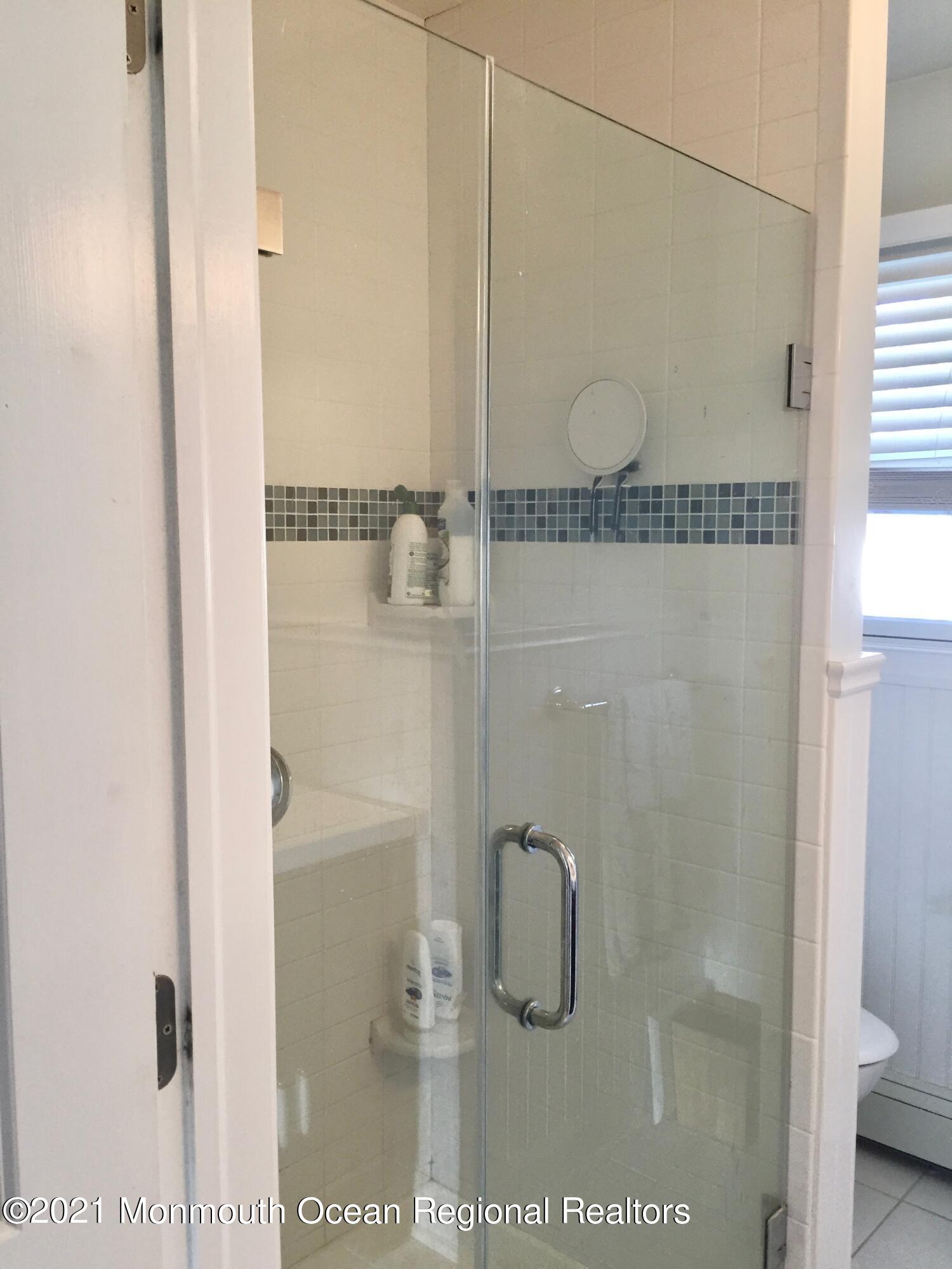124 Gary Road Toms River, NJ 08753 - Photo 16 of 18 a close view of a bathroom shower