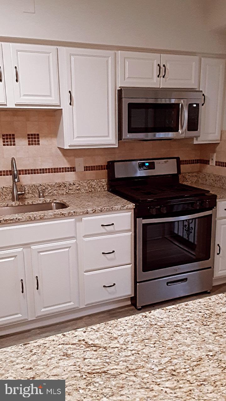 5505 Hillen Road Baltimore, MD 21239 - Photo 2 of 21 Kitchen