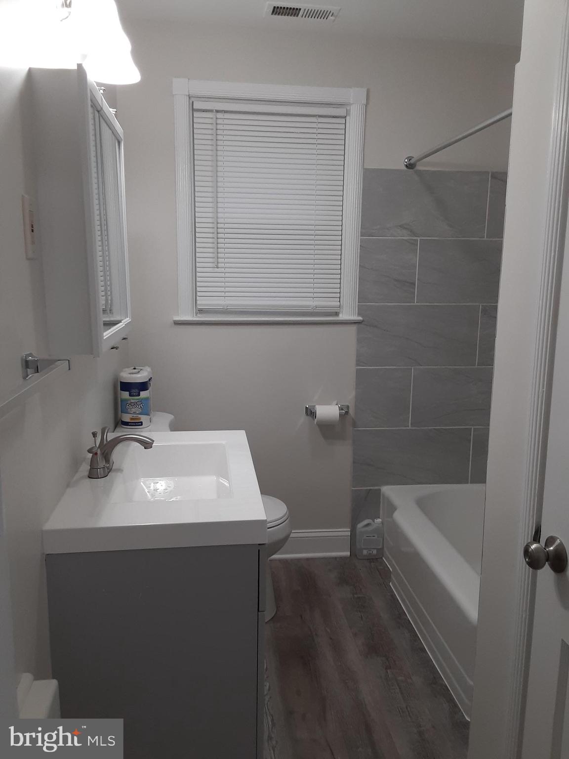 5505 Hillen Road Baltimore, MD 21239 - Photo 18 of 21 Full Bathroom
