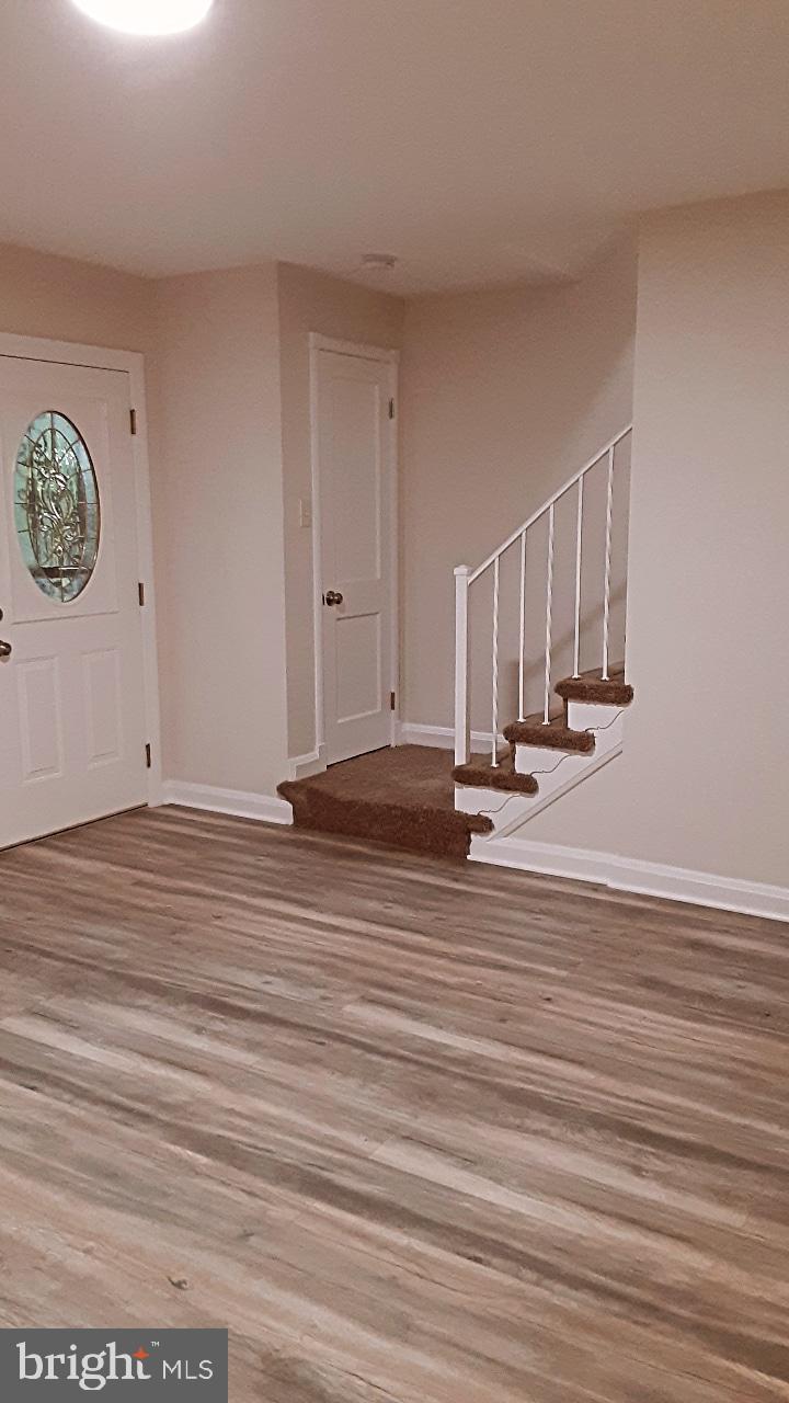 5505 Hillen Road Baltimore, MD 21239 - Photo 6 of 21 Living Room