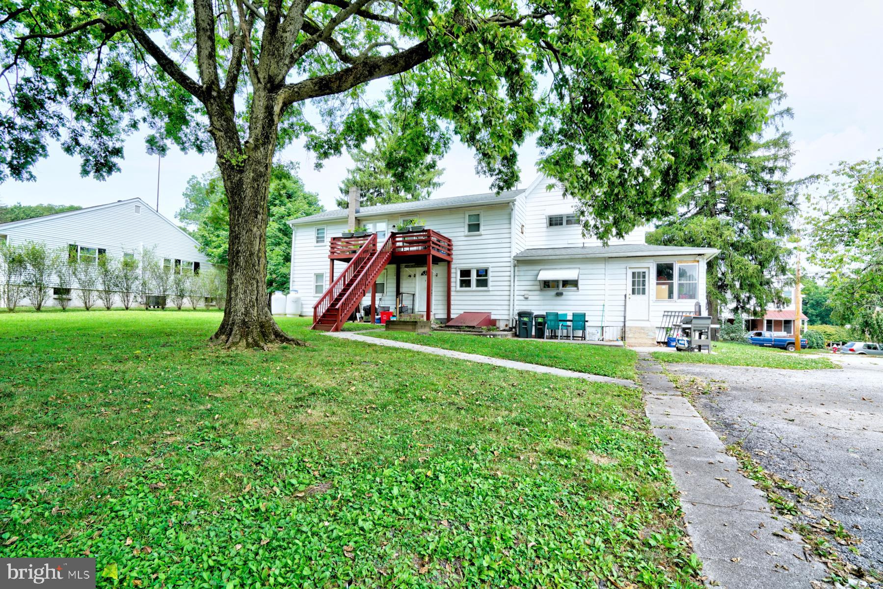 608 Heckel Avenue Spring City, PA 19475 - Photo 5 of 51 Gallery Image 5