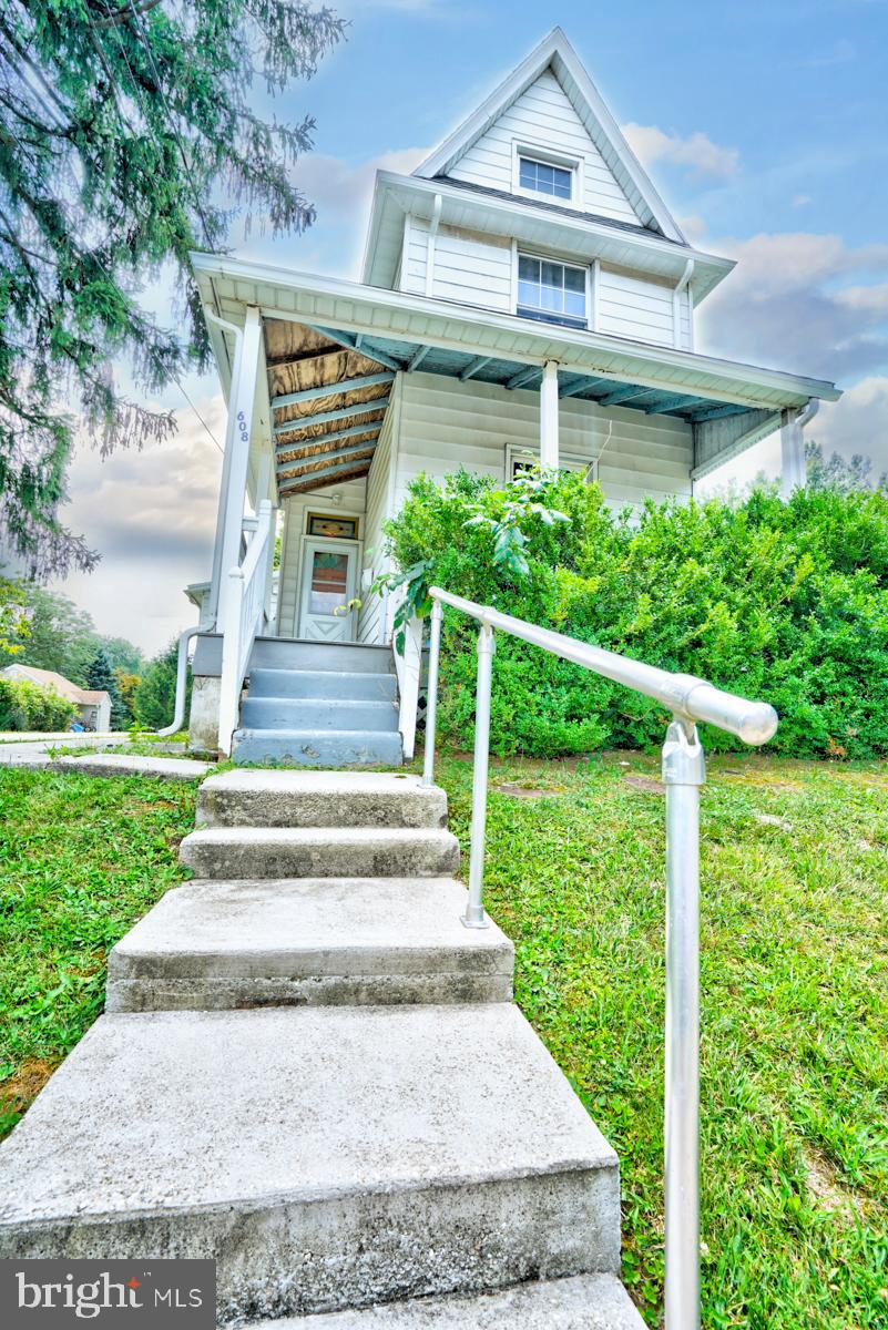 608 Heckel Avenue Spring City, PA 19475 - Photo 8 of 51 Gallery Image 8