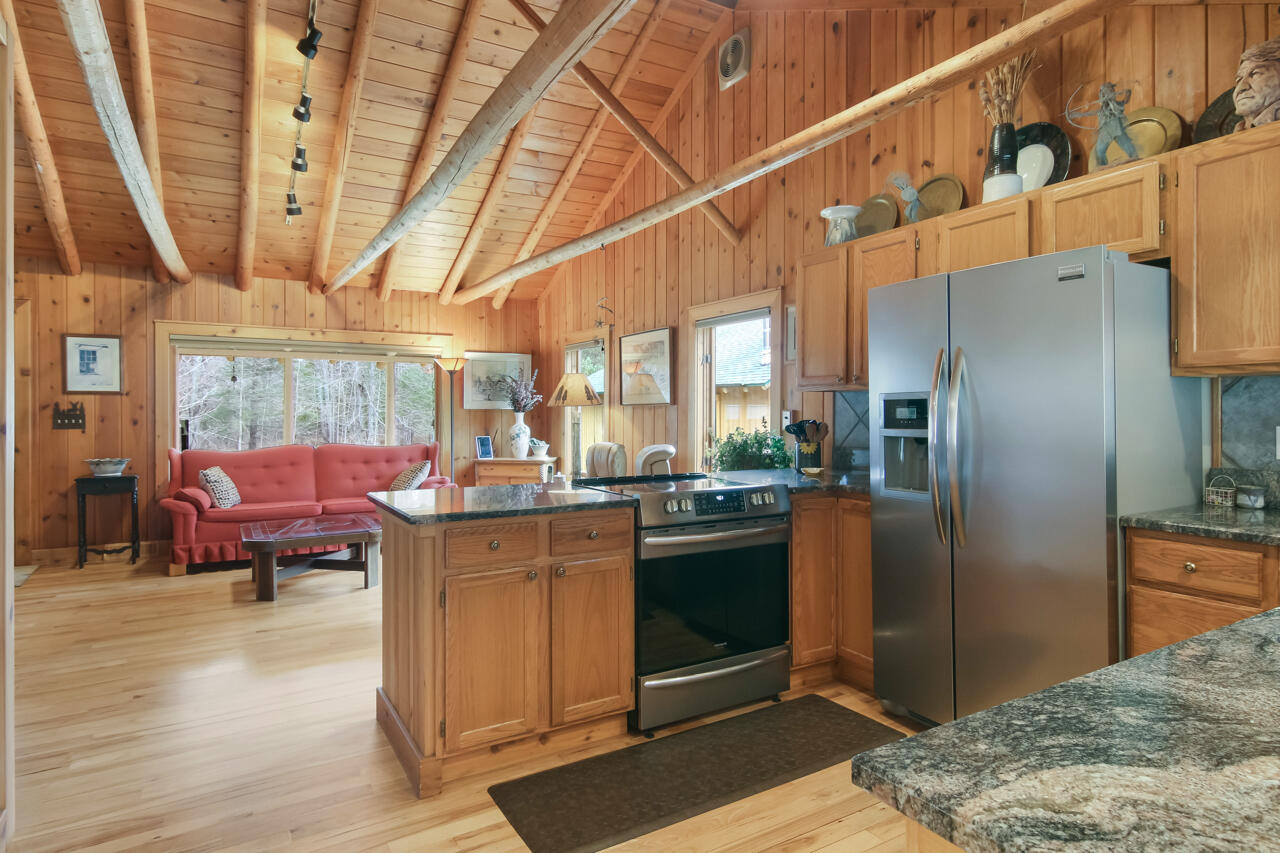 1670 North Haze Road Beulah, MI 49617 - Photo 25 of 68 21-Scene-23