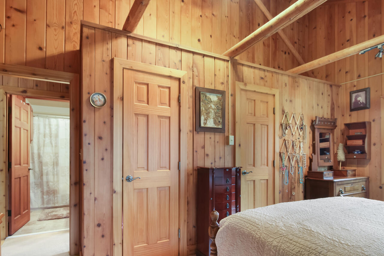 1670 North Haze Road Beulah, MI 49617 - Photo 39 of 68 35-Scene-38