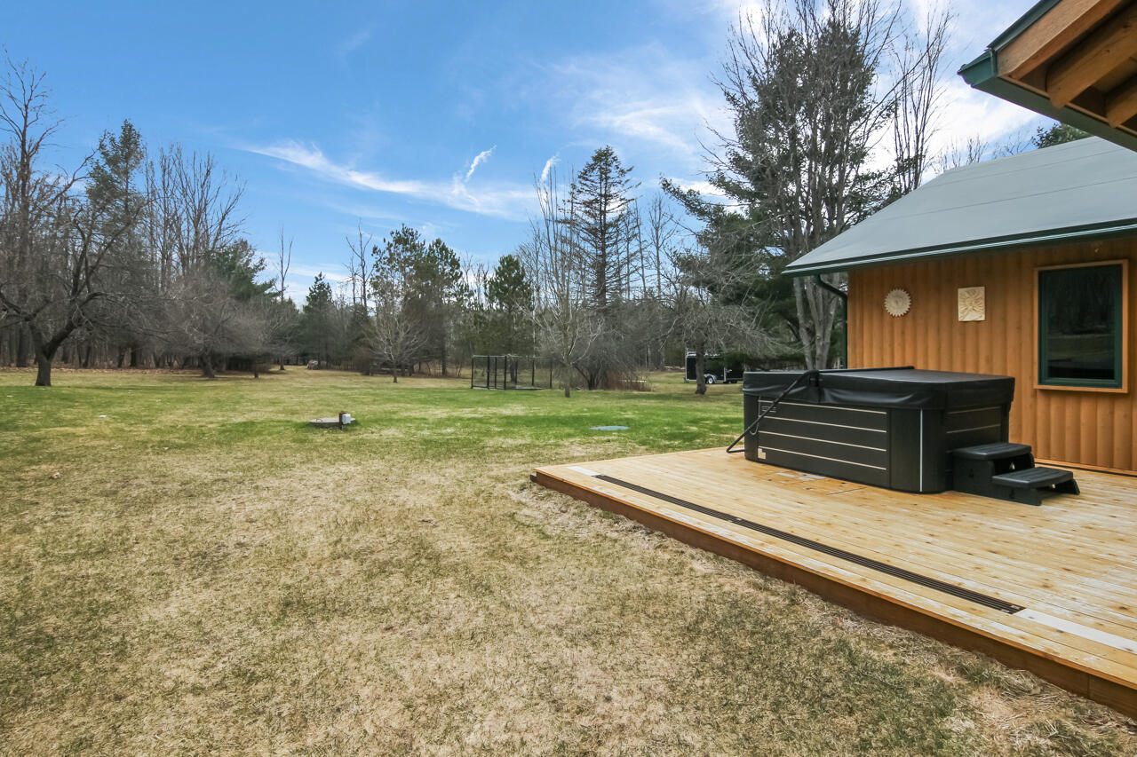 1670 North Haze Road Beulah, MI 49617 - Photo 47 of 68 43-Scene-46