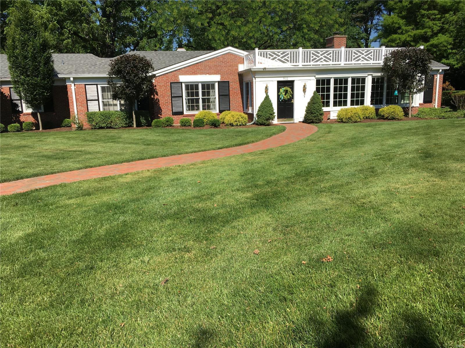 911 Warson Road Ladue, MO 63124 - Photo 1 of 32