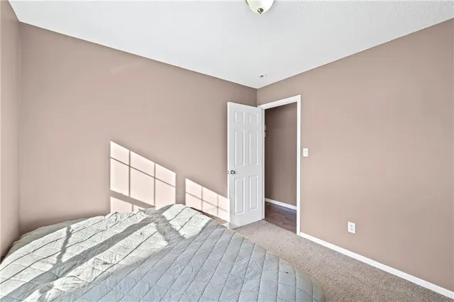 $290,000 | 1007 Southwest Blue Branch Drive, Grain Valley, MO 64029