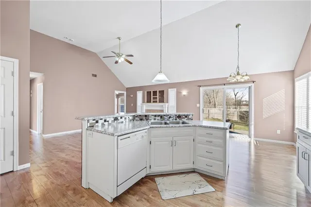 $290,000 | 1007 Southwest Blue Branch Drive, Grain Valley, MO 64029