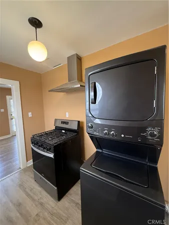 $1,749 | 1036 West 15th Street, San Pedro, CA 90731