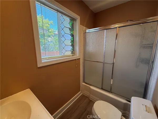 $1,749 | 1036 West 15th Street, San Pedro, CA 90731