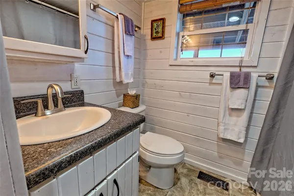 $1,600,000 | 1628 Round Hill Road, Bryson City, NC 28713