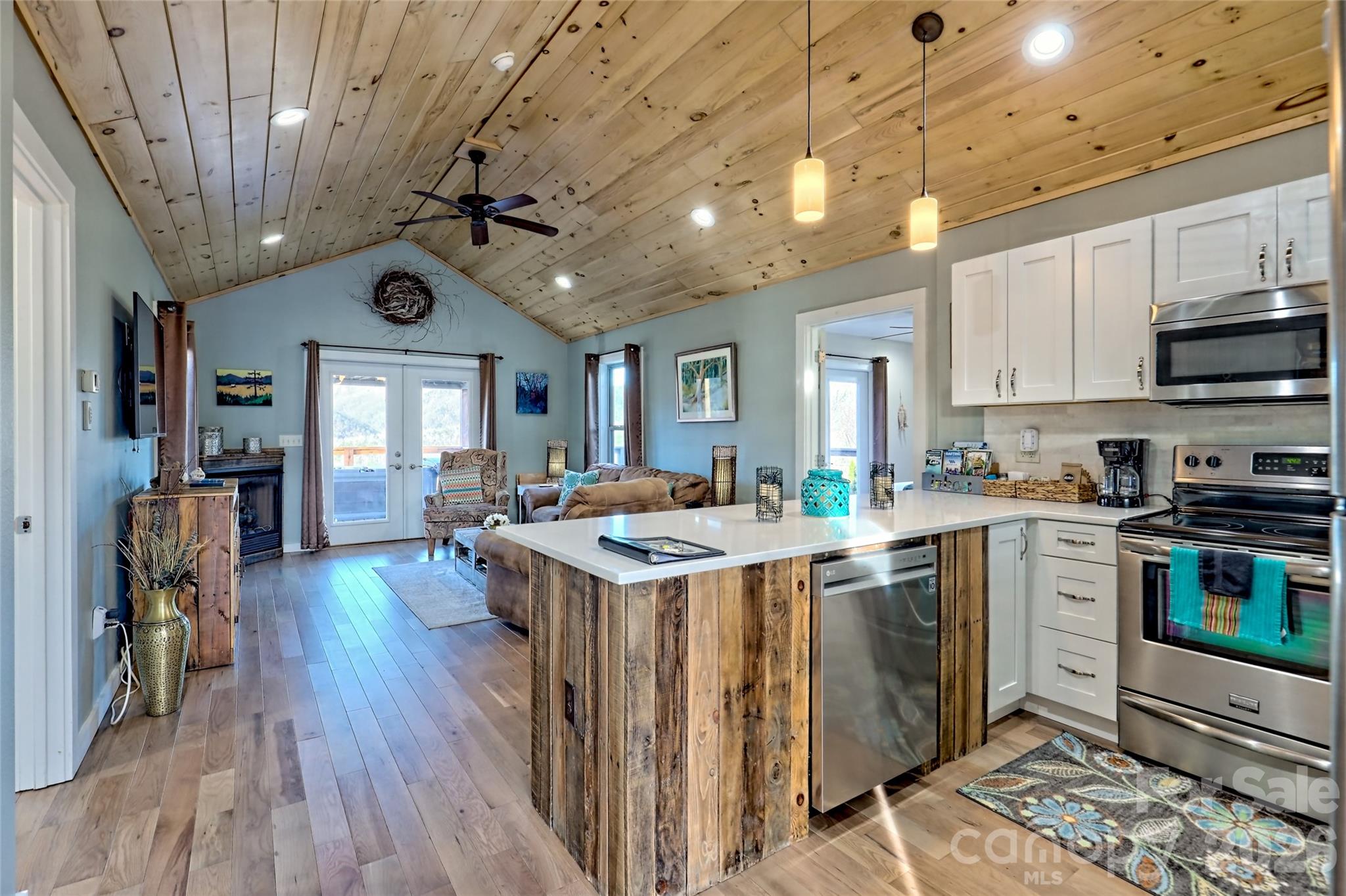 1628 Round Hill Road Bryson City, NC 28713 - Photo 20 of 47