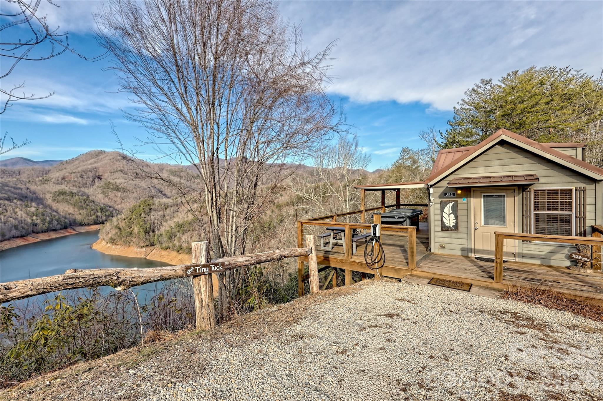 1628 Round Hill Road Bryson City, NC 28713 - Photo 3 of 47