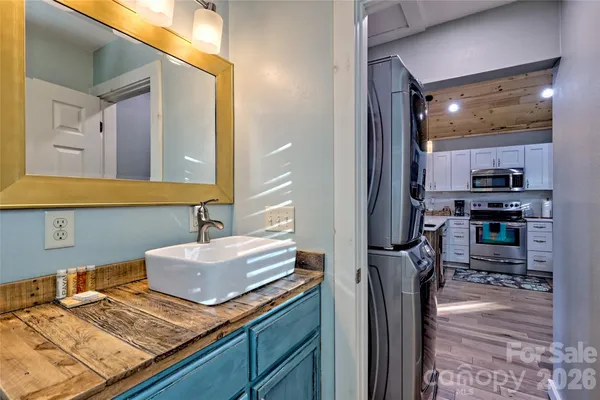 $1,600,000 | 1628 Round Hill Road, Bryson City, NC 28713