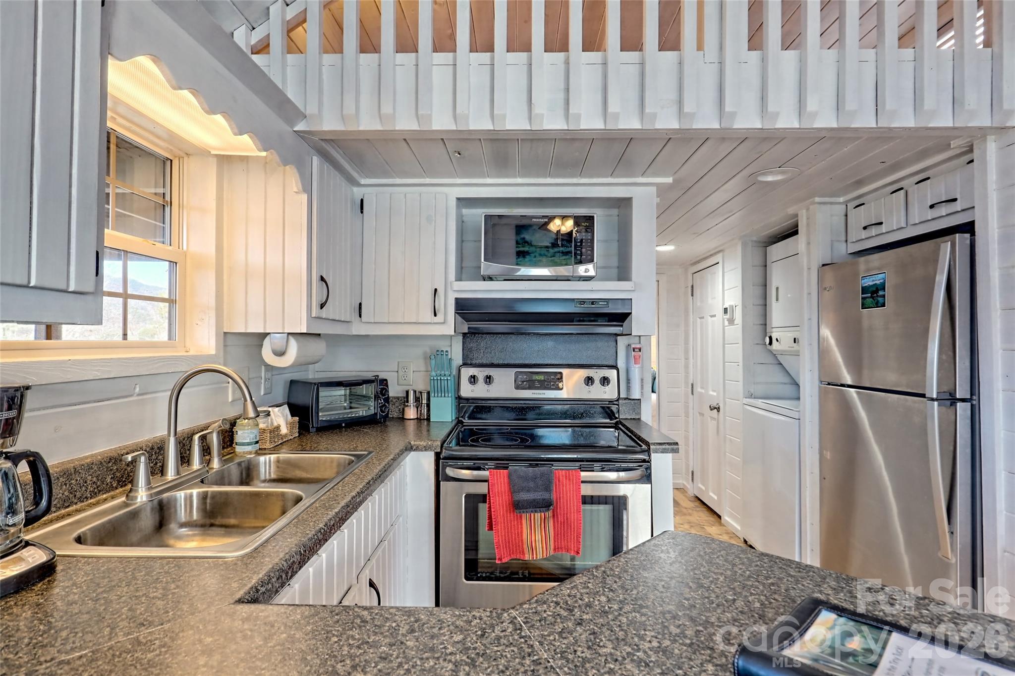 1628 Round Hill Road Bryson City, NC 28713 - Photo 7 of 47