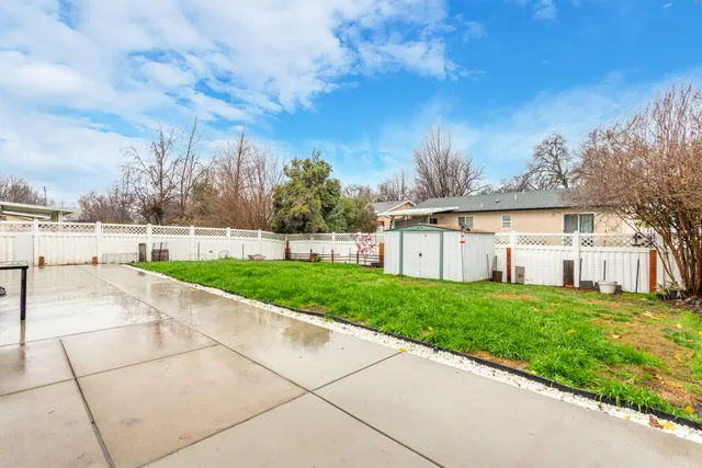 $319,000 | 3516 Barkwood Drive, Anderson, CA 96007