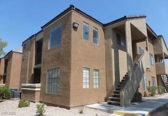 $1,225 | 2700 North Rainbow Boulevard, Unit 2086, Las Vegas, NV 89108