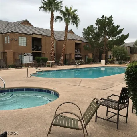 $1,225 | 2700 North Rainbow Boulevard, Unit 2086, Las Vegas, NV 89108