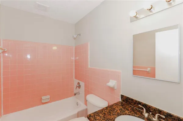 $975 | 3300 College Street, Unit 11, College Park, GA 30337