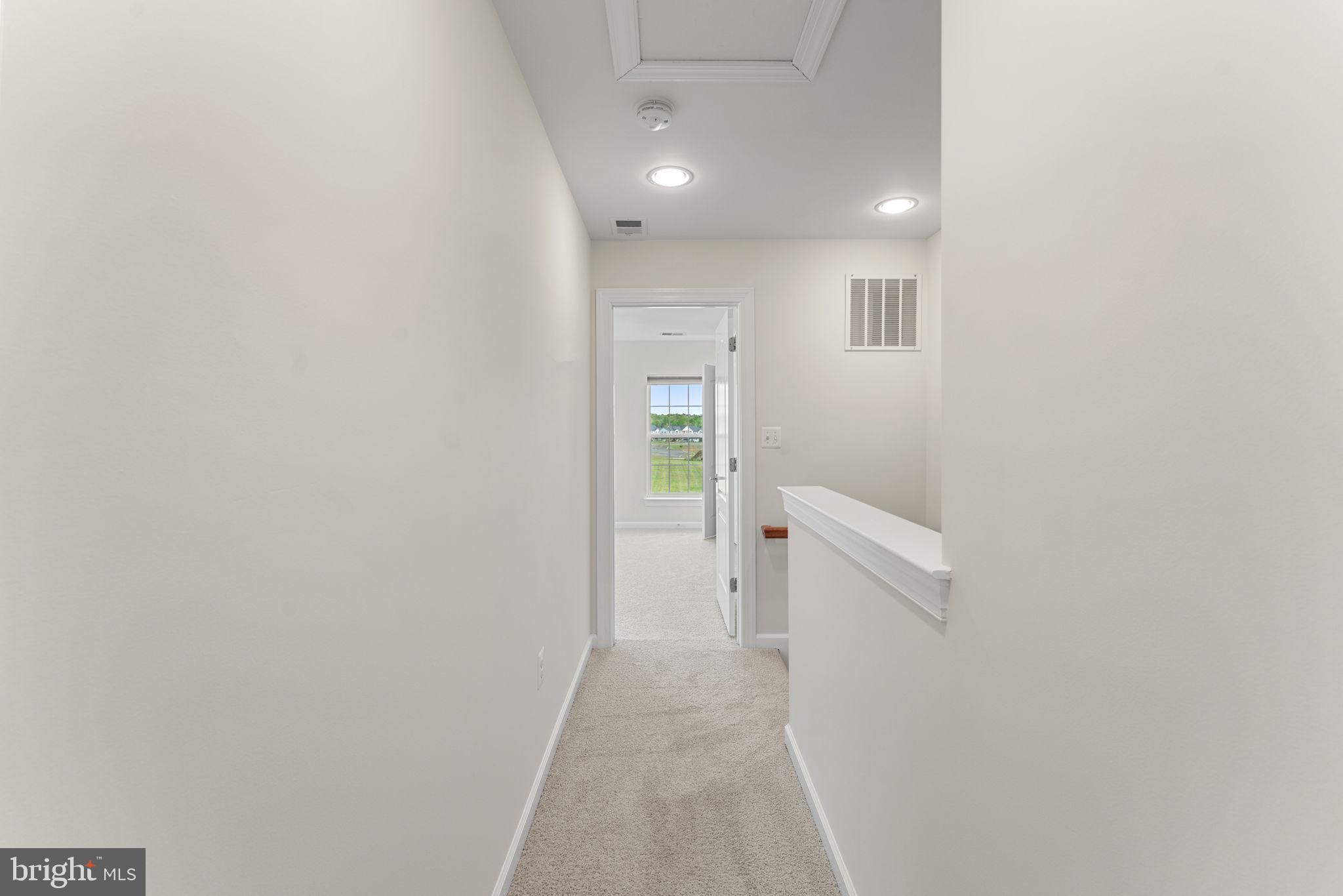 7418 Riding Meadow Way, Unit 25 Manassas, VA 20111 - Photo 22 of 36 Upstairs hallway