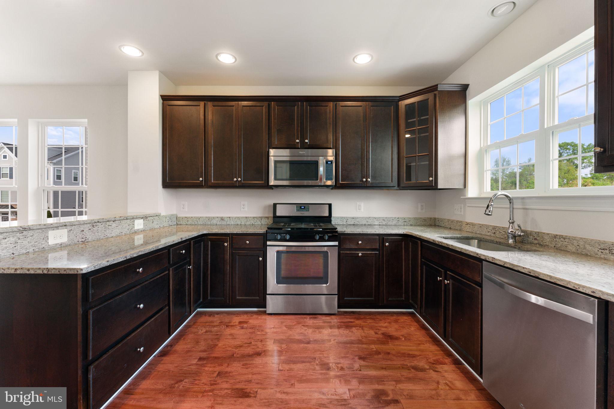 7418 Riding Meadow Way, Unit 25 Manassas, VA 20111 - Photo 9 of 36 Kitchen