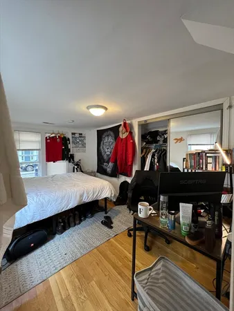 $3,950 | 89 Spring Street, Unit 3, Cambridge, MA 02141