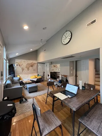 $3,950 | 89 Spring Street, Unit 3, Cambridge, MA 02141