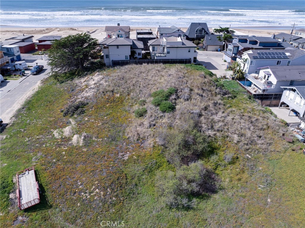 331 Sandpiper Lane Oceano, CA 93445 - Photo 8 of 10 a view of a backyard with sitting area