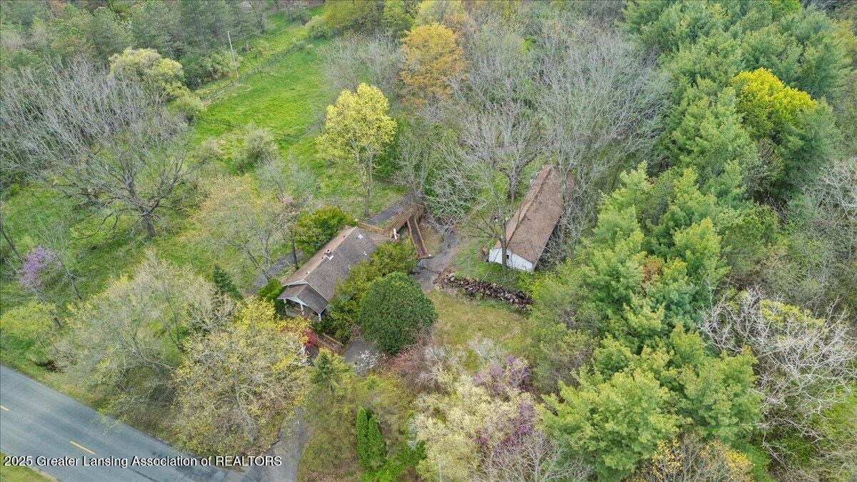 4433 Van Atta Road Okemos, MI 48864 - Photo 3 of 18 10-Media Jett - 07