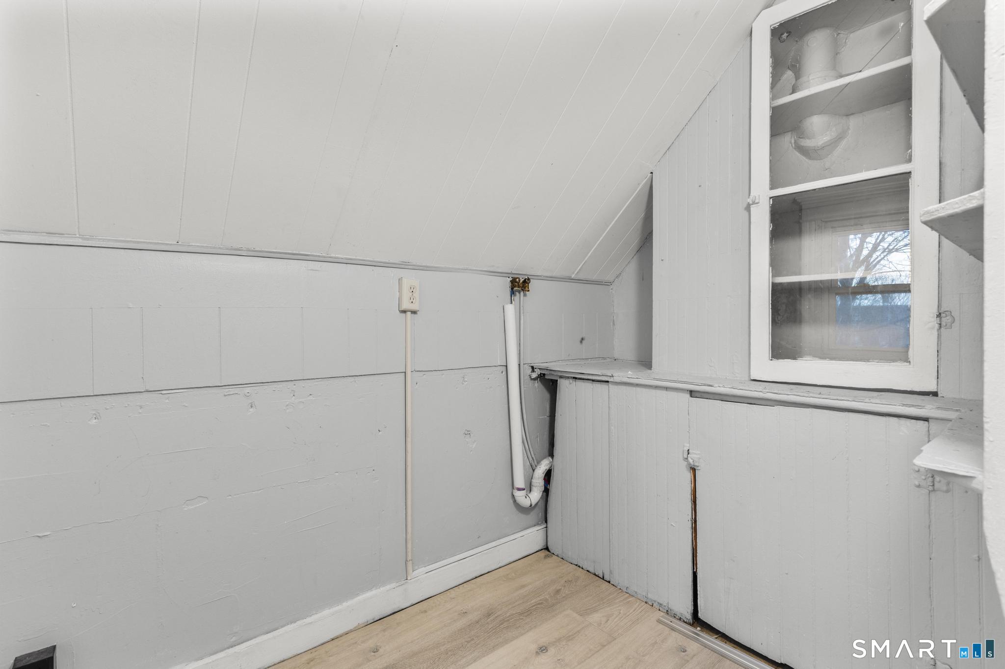 77 Wall Street, Unit 3 Waterbury, CT 06704 - Photo 15 of 17