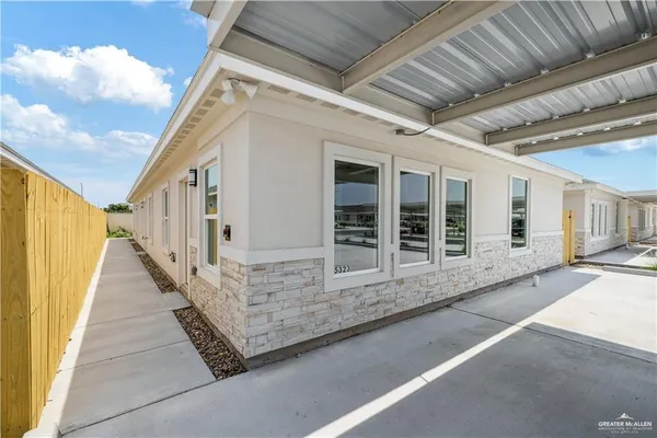a view of a house with porch