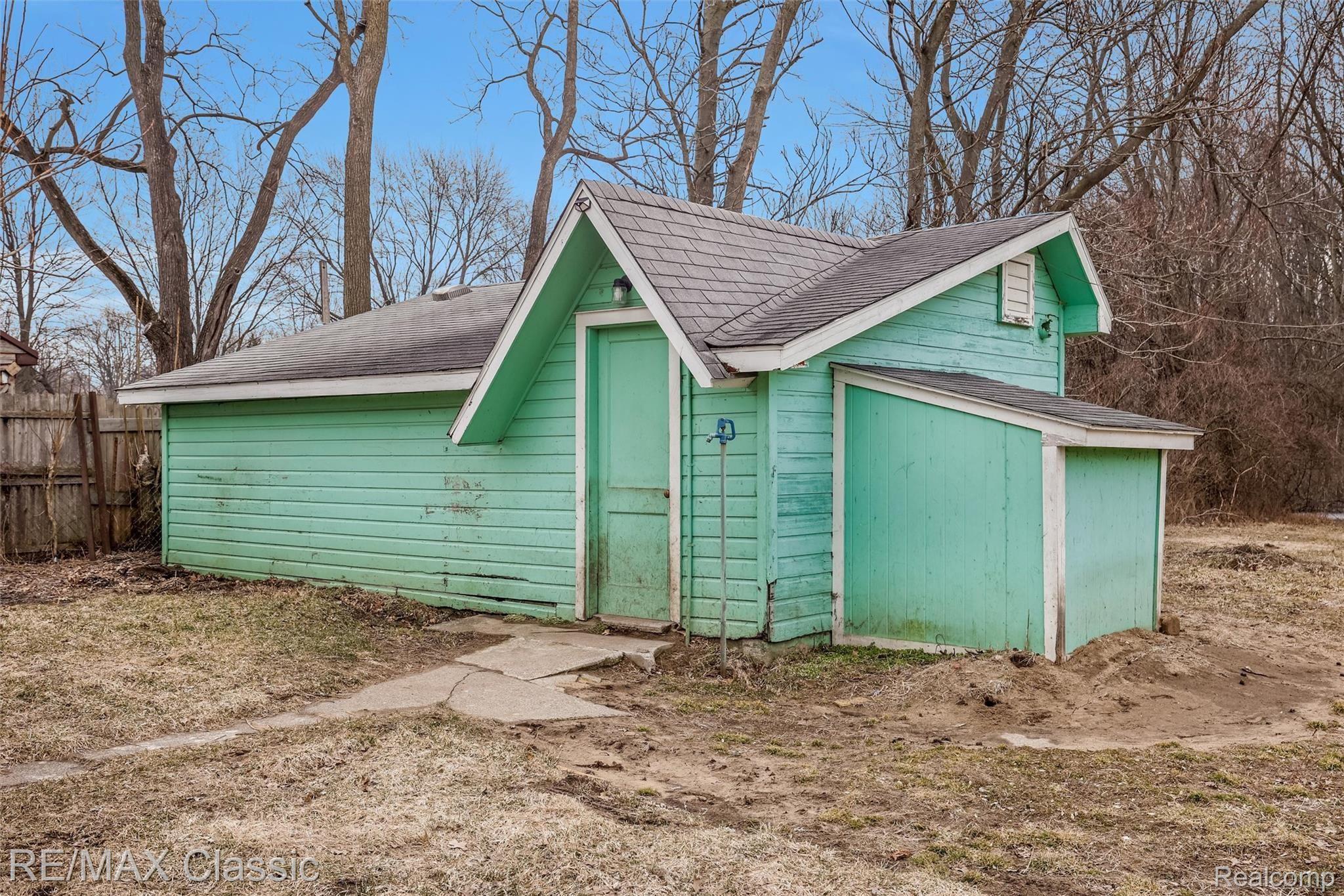 24711 Pennsylvania Road Romulus, MI 48174 - Photo 50 of 63 Outbuilding