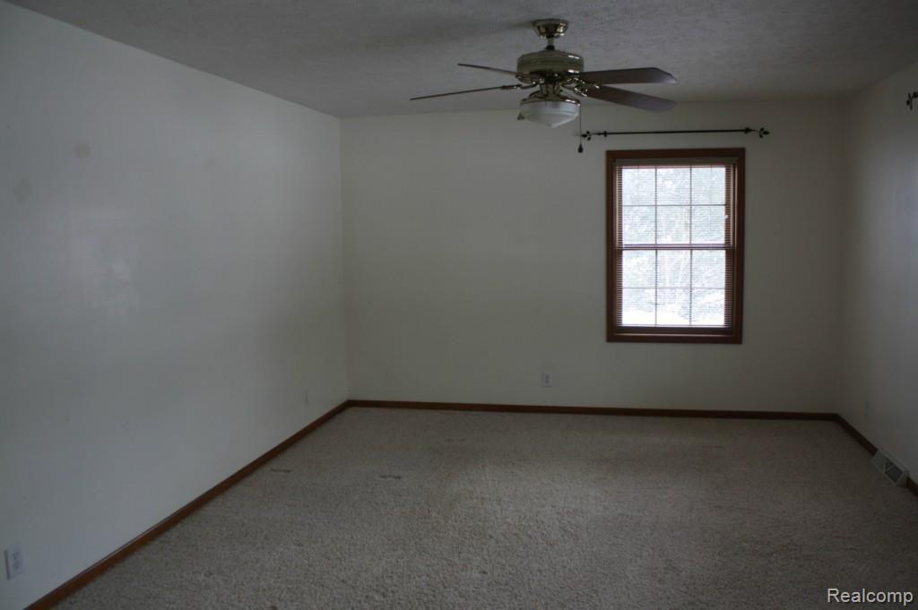 16145 Murray Road Byron, MI 48418 - Photo 9 of 20 16145 Murray Rd. & family photos 027