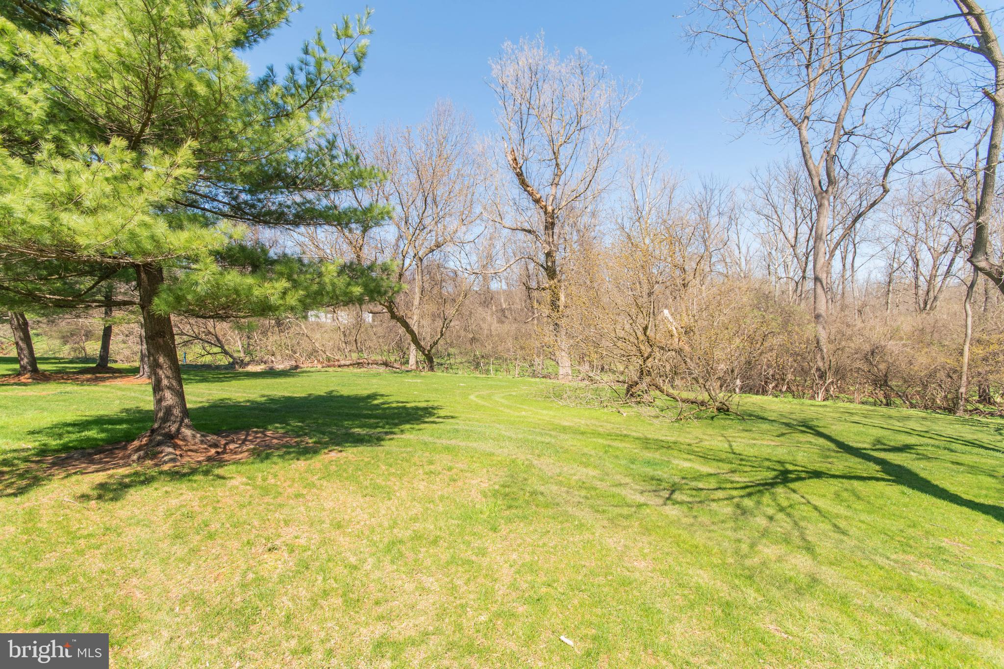262 Valley Stream Lane Chesterbrook, PA 19087 - Photo 3 of 29 Gallery Image 3
