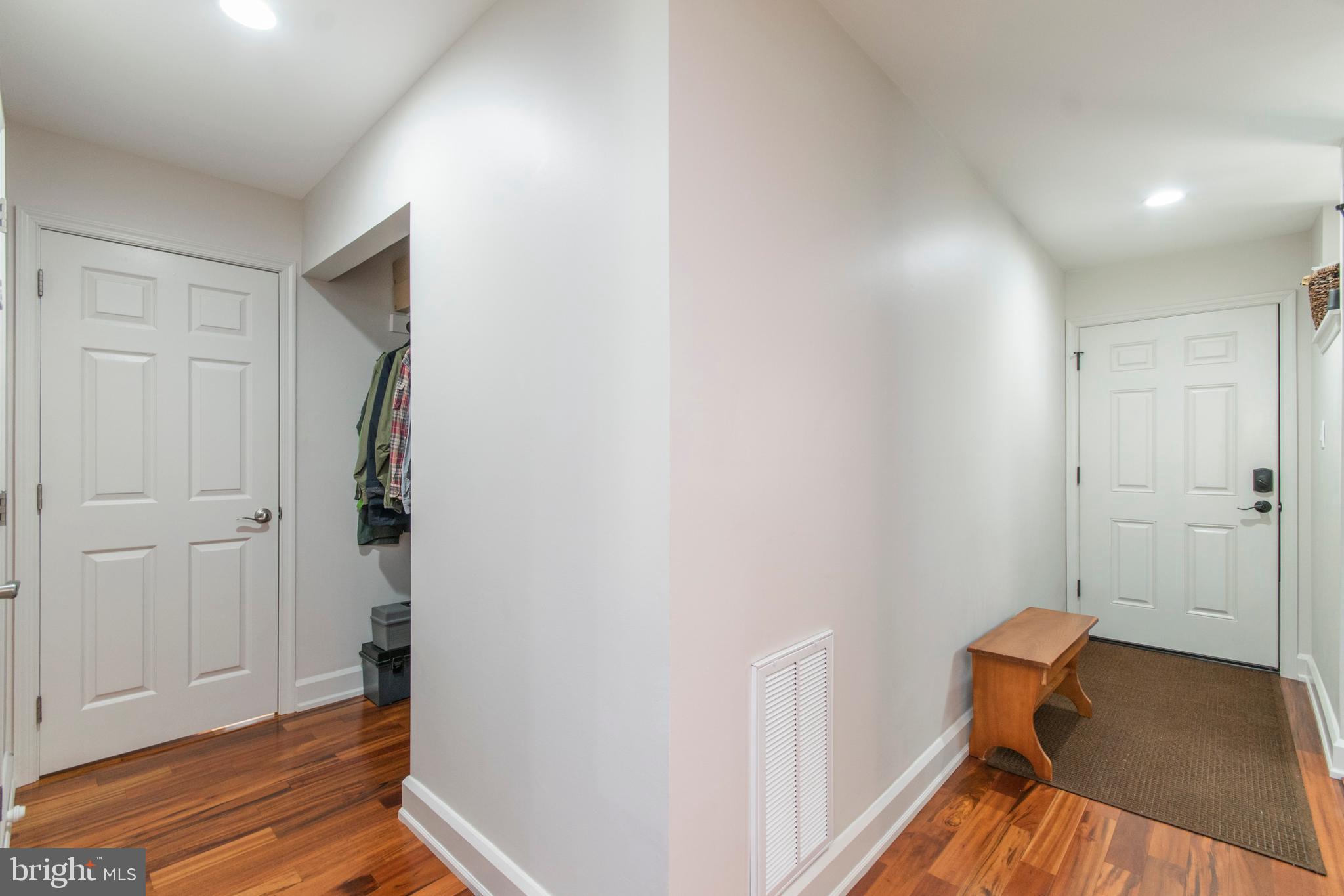 262 Valley Stream Lane Chesterbrook, PA 19087 - Photo 5 of 29 Gallery Image 5