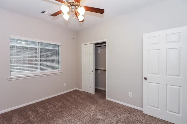 $1,705 | 16342 River Wood Court, Crosby, TX 77532