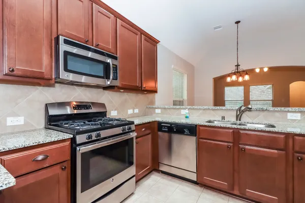 $1,705 | 16342 River Wood Court, Crosby, TX 77532