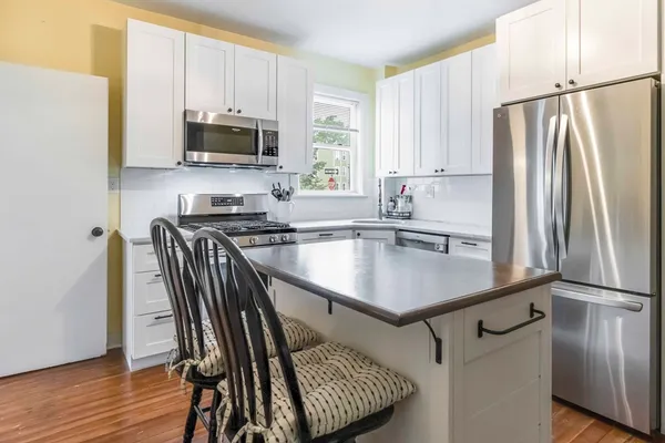 $3,600 | 14 Torrey Street, Unit 1, Boston, MA 02124