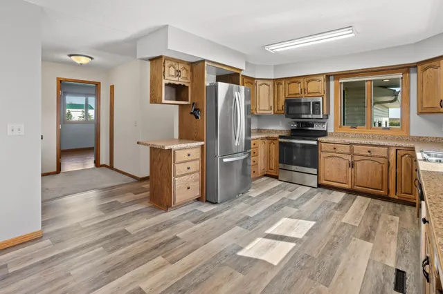 $670,000 | 7775 750th Avenue, Tintah, MN 56583